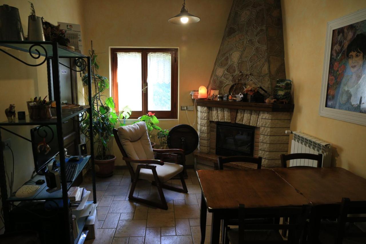Agriturismo Il Casale Pica Posta Extérieur photo